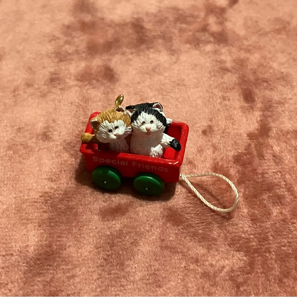 Vintage Hallmark Keepsake Miniature Special Friends Ornament